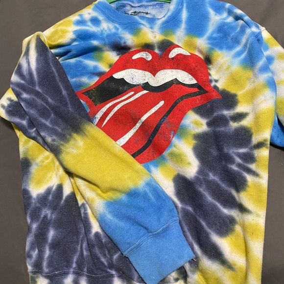 Fun sweater - Picture 2 of 2